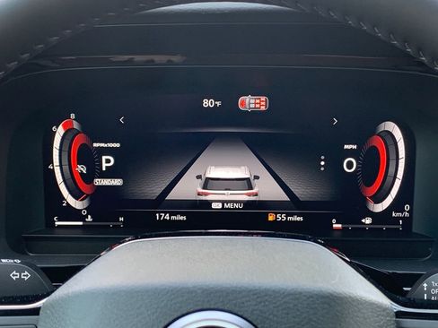 New 2026 Nissan Pathfinder Platinum image 8