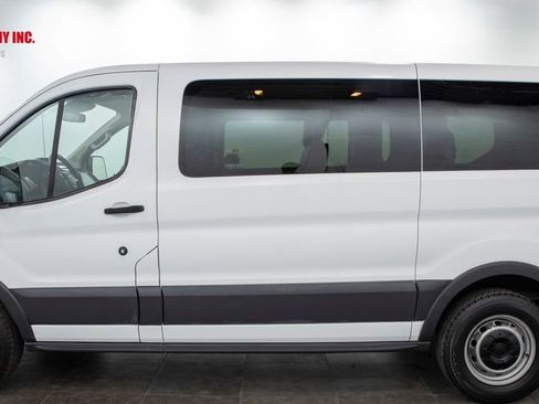 Used 2018 Ford Transit 150 XL image 5
