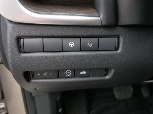Used 2026 Nissan Rogue Platinum w/ Platinum Premium Package AWD/4WD image 16