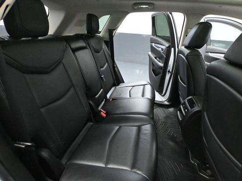 Used 2017 Cadillac XT5 Luxury image 47