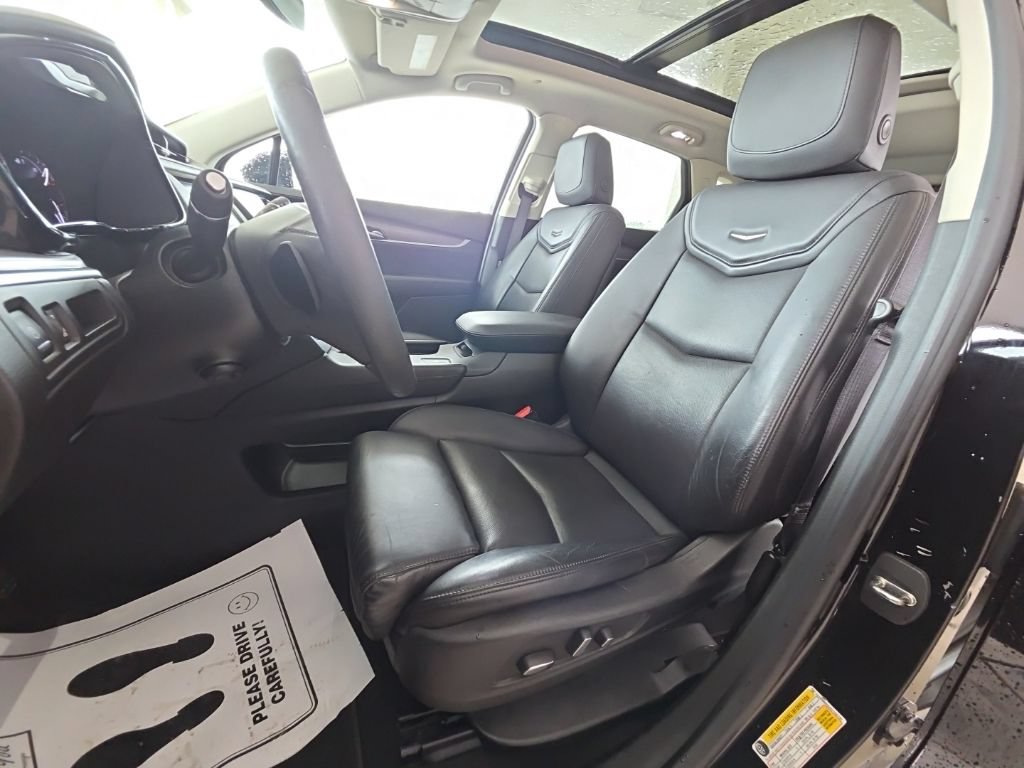 Used 2017 Cadillac XT5 Luxury w/ Driver Awareness Package FWD image 21