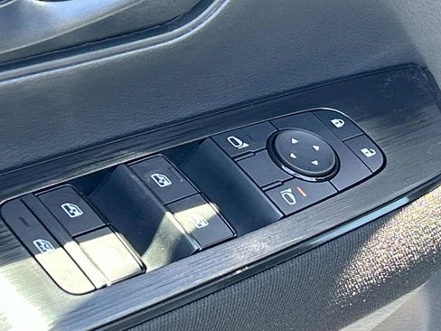 New 2026 Nissan Kicks S FWD image 17