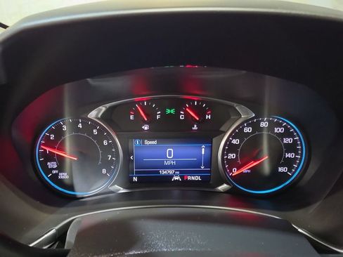 Used 2020 Chevrolet Equinox LT FWD image 10