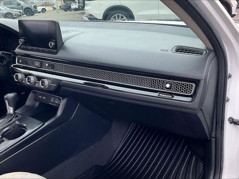 Used 2023 Honda Civic LX image 18