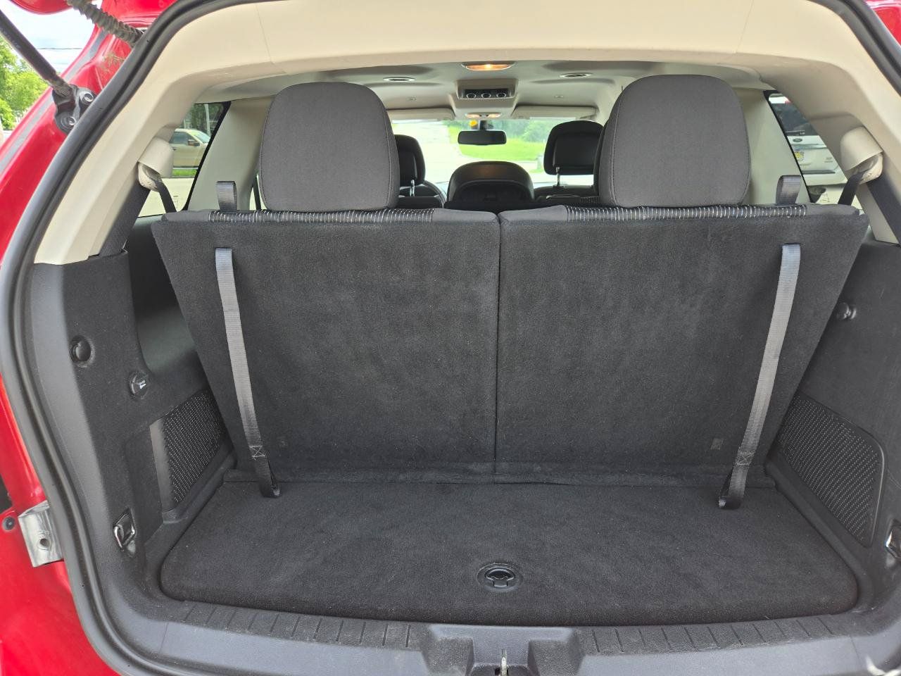 Used 2018 Dodge Journey SXT w/ Connectivity Group FWD image 12