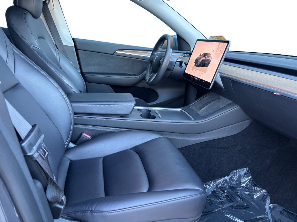Used 2023 Tesla Model Y Performance AWD/4WD image 15