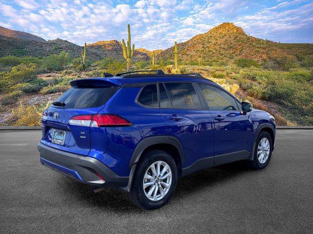 Used 2025 Toyota Corolla Cross LE w/ Moonroof Package AWD/4WD image 7
