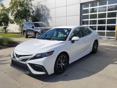 Used 2023 Toyota Camry SE