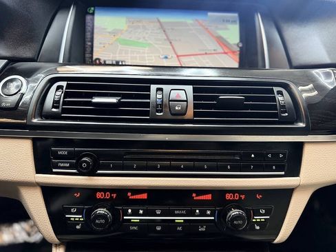 Used 2015 BMW 550i Sedan RWD image 12