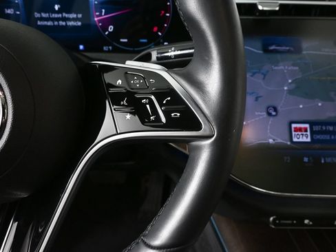 Certified 2025 Mercedes-Benz E 350 4MATIC Sedan image 11
