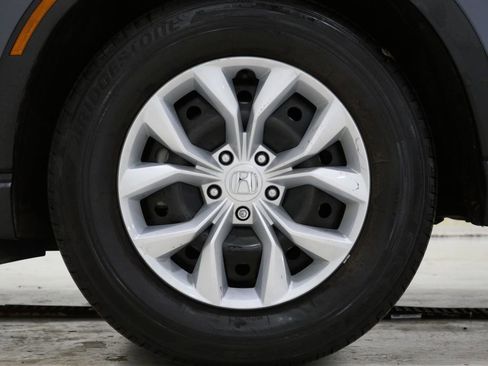 Used 2023 Honda CR-V LX image 9