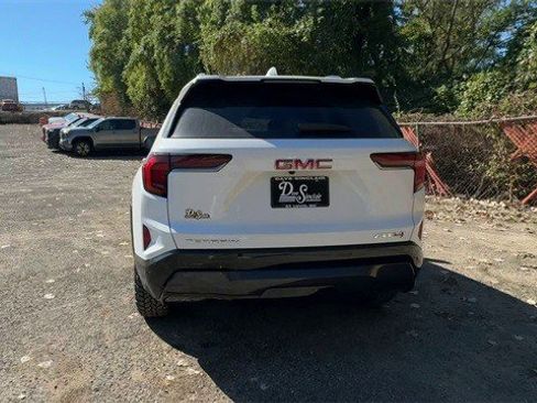 New 2026 GMC Terrain AT4 image 7