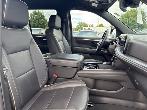 Used 2025 Chevrolet Tahoe Premier AWD/4WD image 26