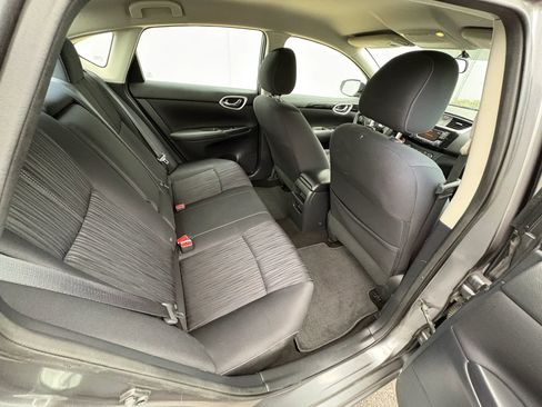 Used 2016 Nissan Sentra SV image 22