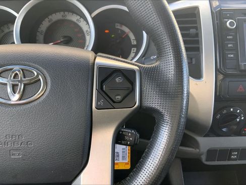 Used 2014 Toyota Tacoma PreRunner RWD image 25