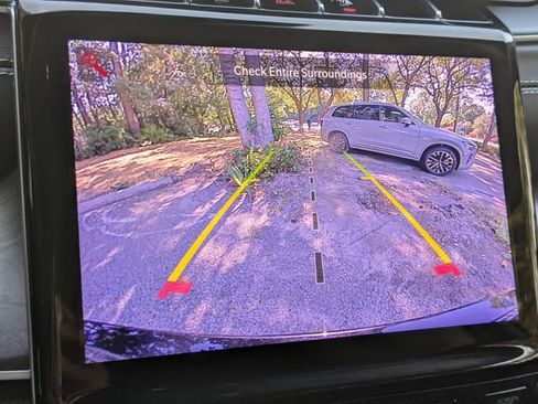 Used 2023 Jeep Grand Cherokee Limited image 27