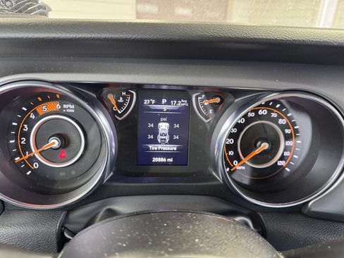 Used 2023 Jeep Wrangler Sport image 21