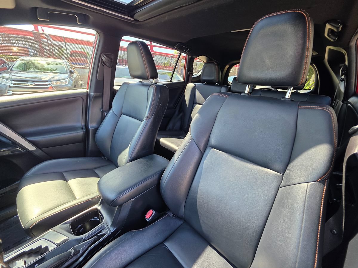 Used 2017 Toyota RAV4 SE FWD image 24