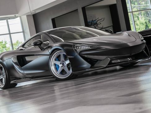 Used 2017 McLaren 570S RWD image 5