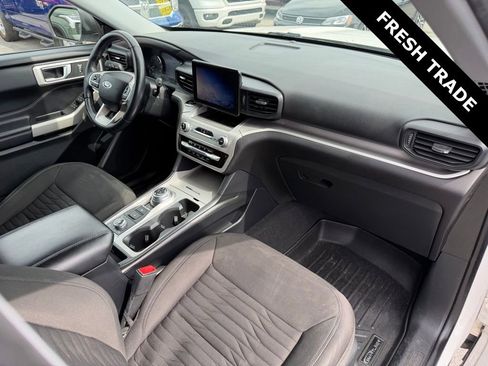 Used 2021 Ford Explorer XLT AWD/4WD image 8