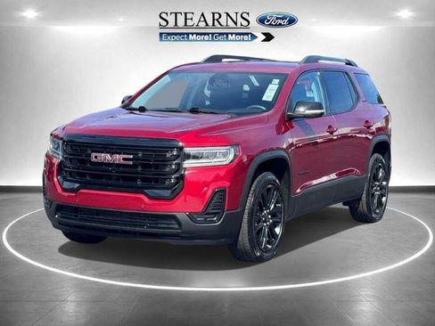 Used 2022 GMC Acadia SLE w/ Driver Convenience Package FWD image 2
