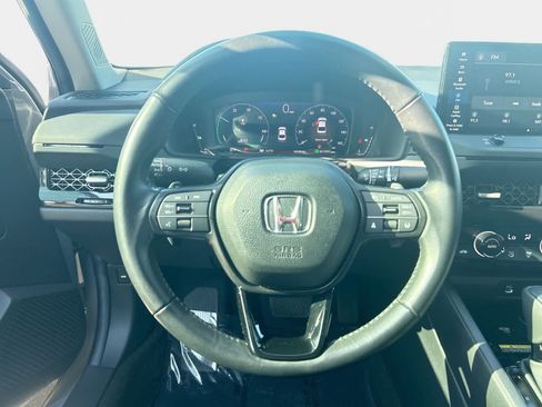 Used 2025 Honda Accord EX-L image 16