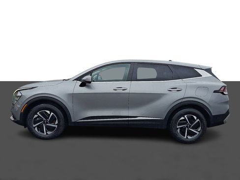 Used 2023 Kia Sportage LX image 4