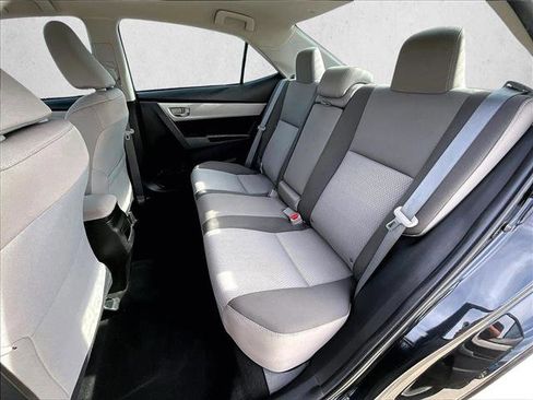 Used 2019 Toyota Corolla LE image 28