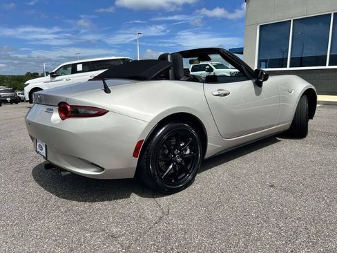 Used 2023 MAZDA MX-5 Miata Sport RWD image 3