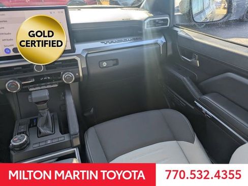 Certified 2025 Toyota Tacoma TRD Off-Road image 17