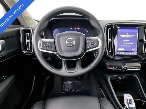 Certified 2025 Volvo XC40 B5 Plus AWD/4WD image 6