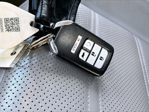 Used 2017 Honda CR-V Touring image 14