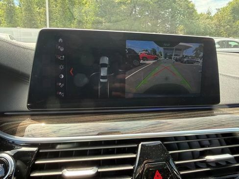 Used 2017 BMW 530i xDrive AWD/4WD image 22