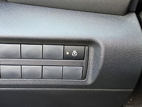 Used 2023 Nissan Kicks SR w/ SR Premium Package image 24