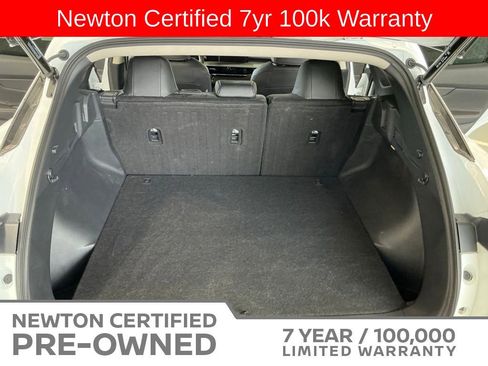 Used 2025 Nissan Murano SV AWD/4WD image 16
