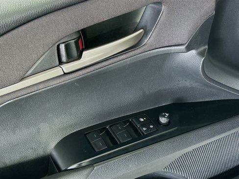 Used 2025 Toyota Camry LE image 15