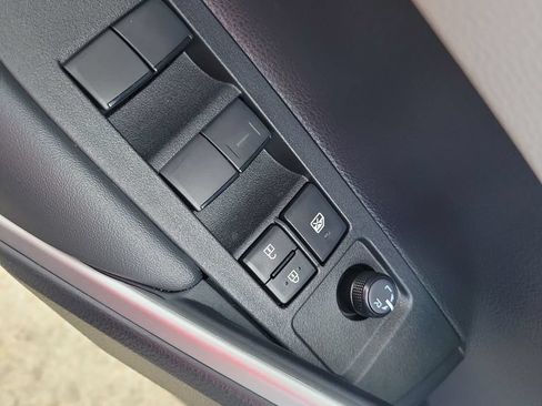 Certified 2026 Toyota Corolla Cross L FWD image 13