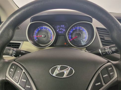 Used 2014 Hyundai Elantra SE w/ Option Group 02 image 29
