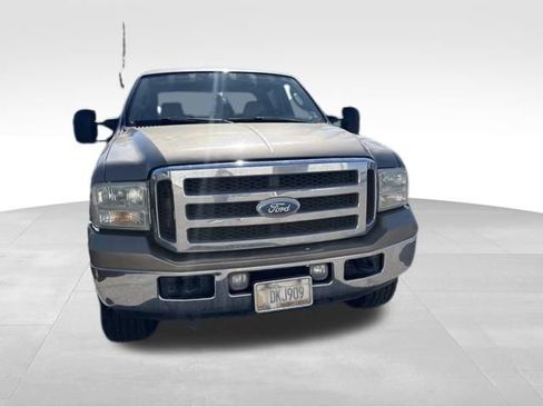 Used 2005 Ford F250 Lariat AWD/4WD image 5