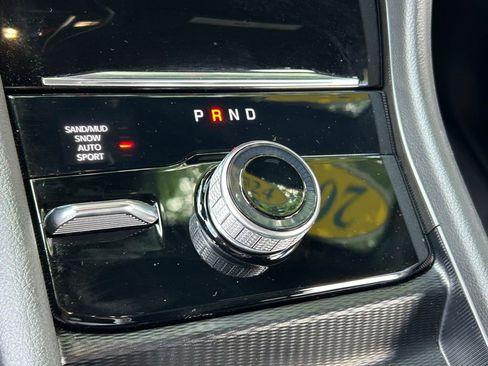 Certified 2024 Jeep Grand Cherokee Limited w/ Black Appearance Package image 26