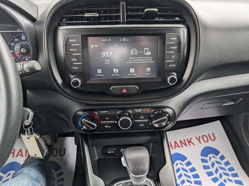 Used 2020 Kia Soul LX image 16