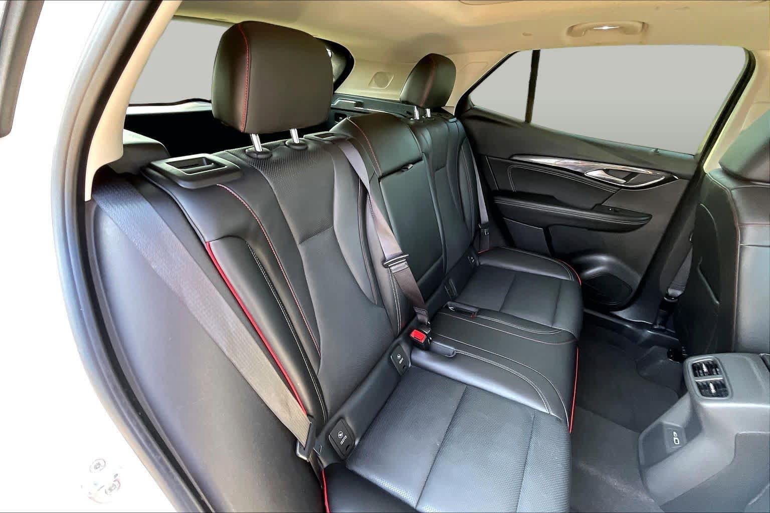 Used 2023 Buick Envision Essence w/ Sport Touring Package AWD/4WD image 39