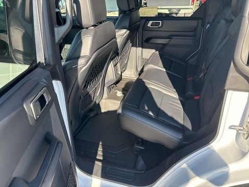New 2025 Ford Bronco Badlands AWD/4WD image 28