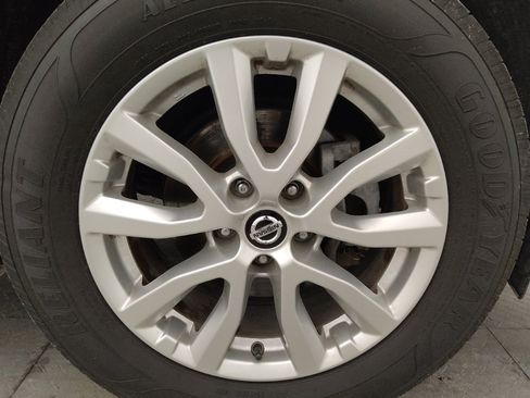 Used 2020 Nissan Rogue SV AWD/4WD image 31