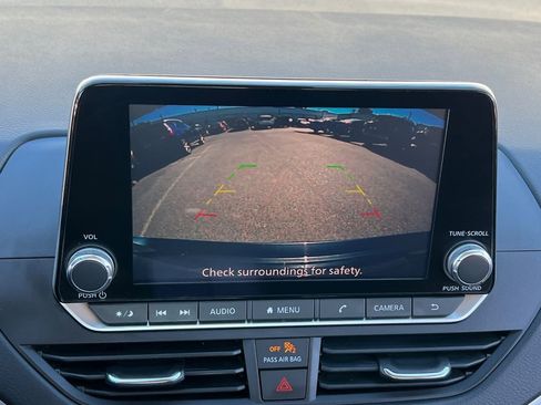 Used 2022 Nissan Altima 2.5 SV image 21