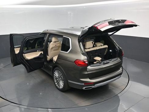 Used 2021 BMW X7 xDrive40i w/ Premium Package AWD/4WD image 30