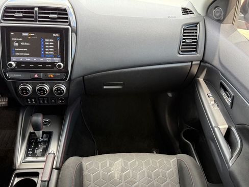 Used 2023 Mitsubishi Outlander Sport LE AWD/4WD image 15