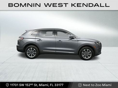 Used 2023 Lincoln Nautilus AWD w/ Premium Package image 6