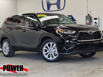 Used 2022 Toyota Highlander Limited