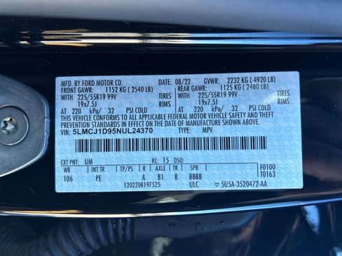 Used 2022 Lincoln Corsair AWD w/ Premium Package image 30